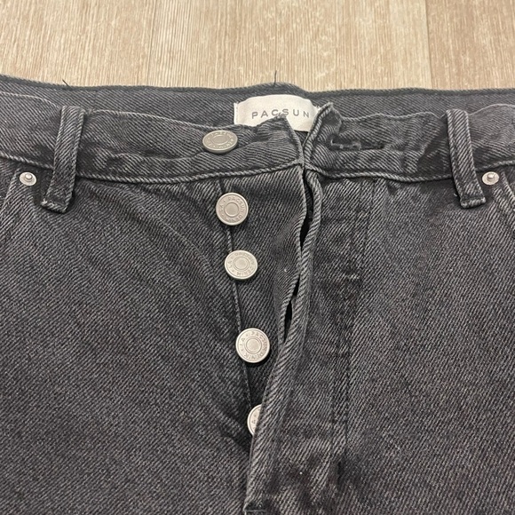 PACSUN Women's Black Denim Shorts - Picture 5 of 9